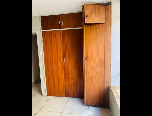 3 BEDROOM APARTMENT FOR SALE IN SUNNYSIDE